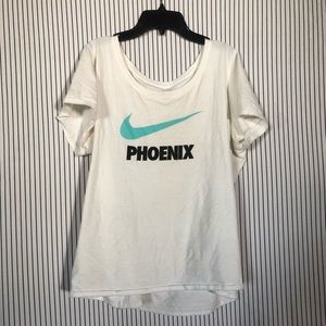 White nike tee.
